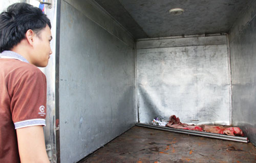 Tai xe xe qua tai bi buoc quay dau tren cao toc HLD-Hinh-6