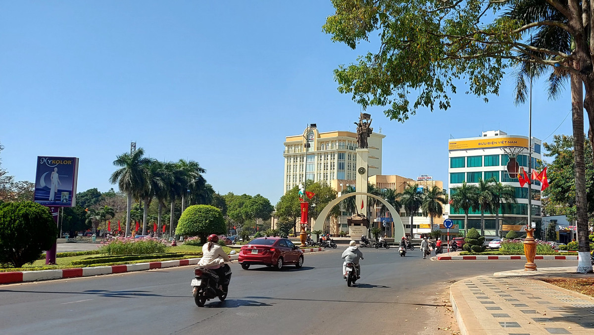 TP Buon Ma Thuot ron rang don Tet Giap Thin