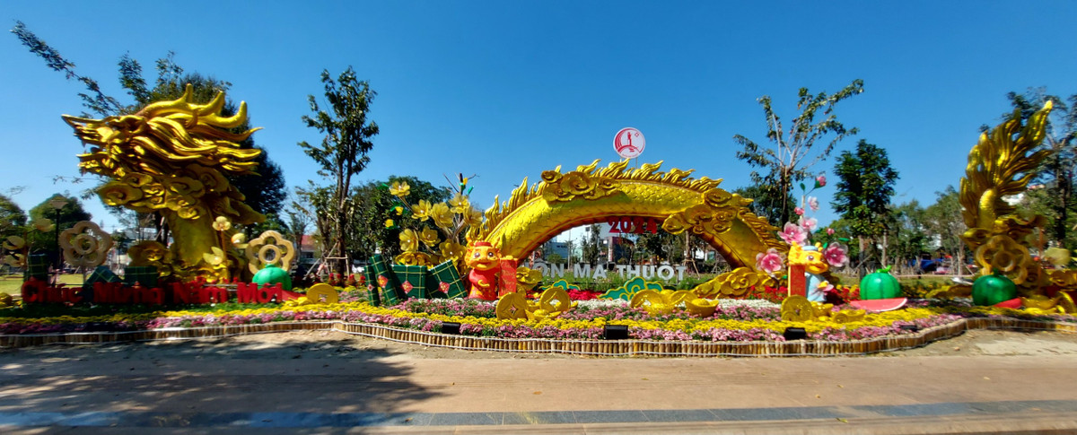 TP Buon Ma Thuot ron rang don Tet Giap Thin-Hinh-5