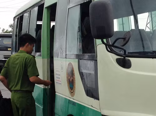 Lien tuc tai nan trong ham Hai Van-Hinh-4