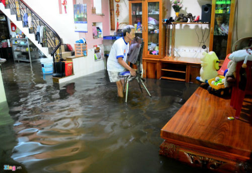 Hem o Sai Gon 20 gio chim trong nuoc ban sau bao-Hinh-7