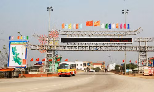 Ha Noi yeu cau huyen My Duc bao cao vu ca ho lam quan