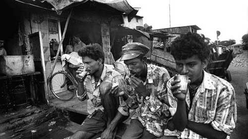 Tận mắt công việc “bước xuống địa ngục” ở Mumbai, Ấn Độ - Hình 7 Tan mat cong viec “buoc xuong dia nguc” o Mumbai, An Do-Hinh-7