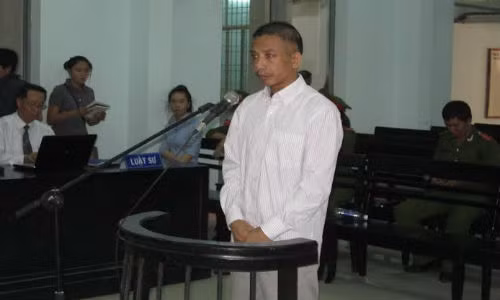 Tu hinh “yeu rau xanh” hiep, giep be ban oc giau xac trong cong