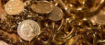 Kho báu bao gồm các thỏi vàng nặng 2kg mỗi thỏi, trị giá khoảng 60.000 euro, và các đồng xu vàng. Theo luật pháp Đức, nếu sau 6 tháng không tìm thấy chủ nhân, người phát hiện sẽ được giữ số vàng này.