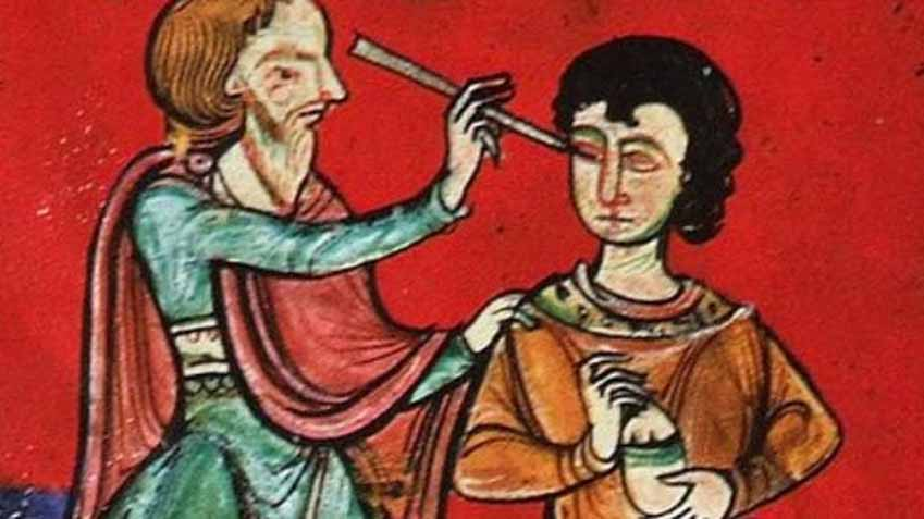 Thời Trung Cổ, cách chữa trị bệnh cả thể xác và tinh thần thường nhuốm màu tâm linh mang lại kết quả đáng ngạc nhiên.