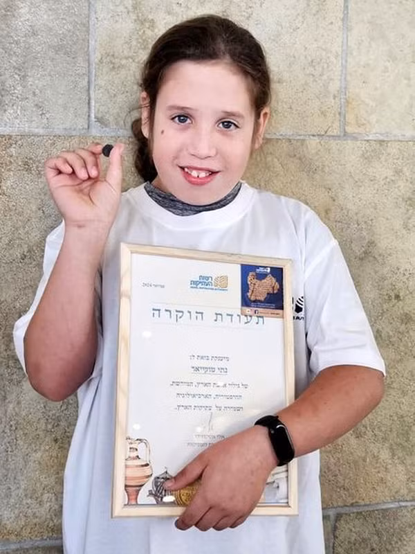 Những đồng xu được tìm thấy dọc theo bờ Biển Chết là bằng chứng về cuộc chinh phục quân sự của vương quốc chống lại Vương quốc Nabatean ở Jordan, được sử dụng để trả lương cho binh lính và củng cố các vị trí chiến lược trong khu vực.