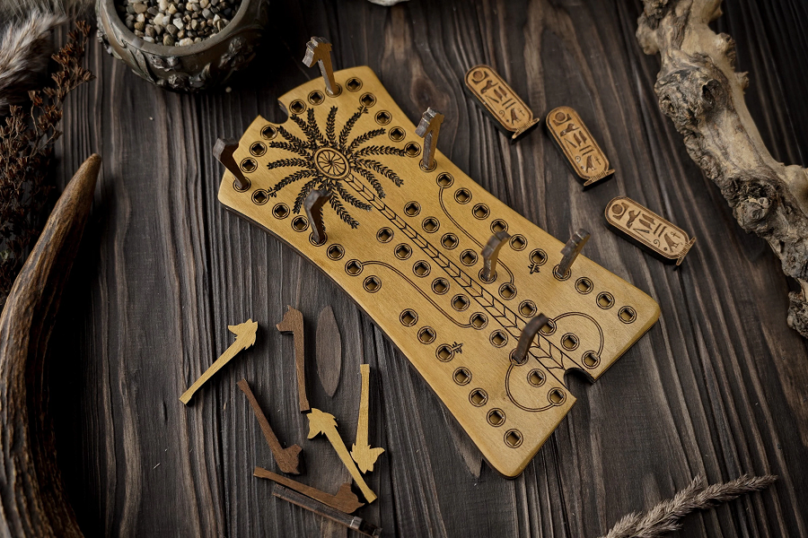 Tuy nhiên, những cuộc khai quật gần đây đã phát hiện ra bằng chứng về sự tồn tại của trò chơi này ở Nam Caucasus trong cùng thời kỳ. Điều này đặt ra sự nghi ngờ về nguồn gốc của trò chơi.