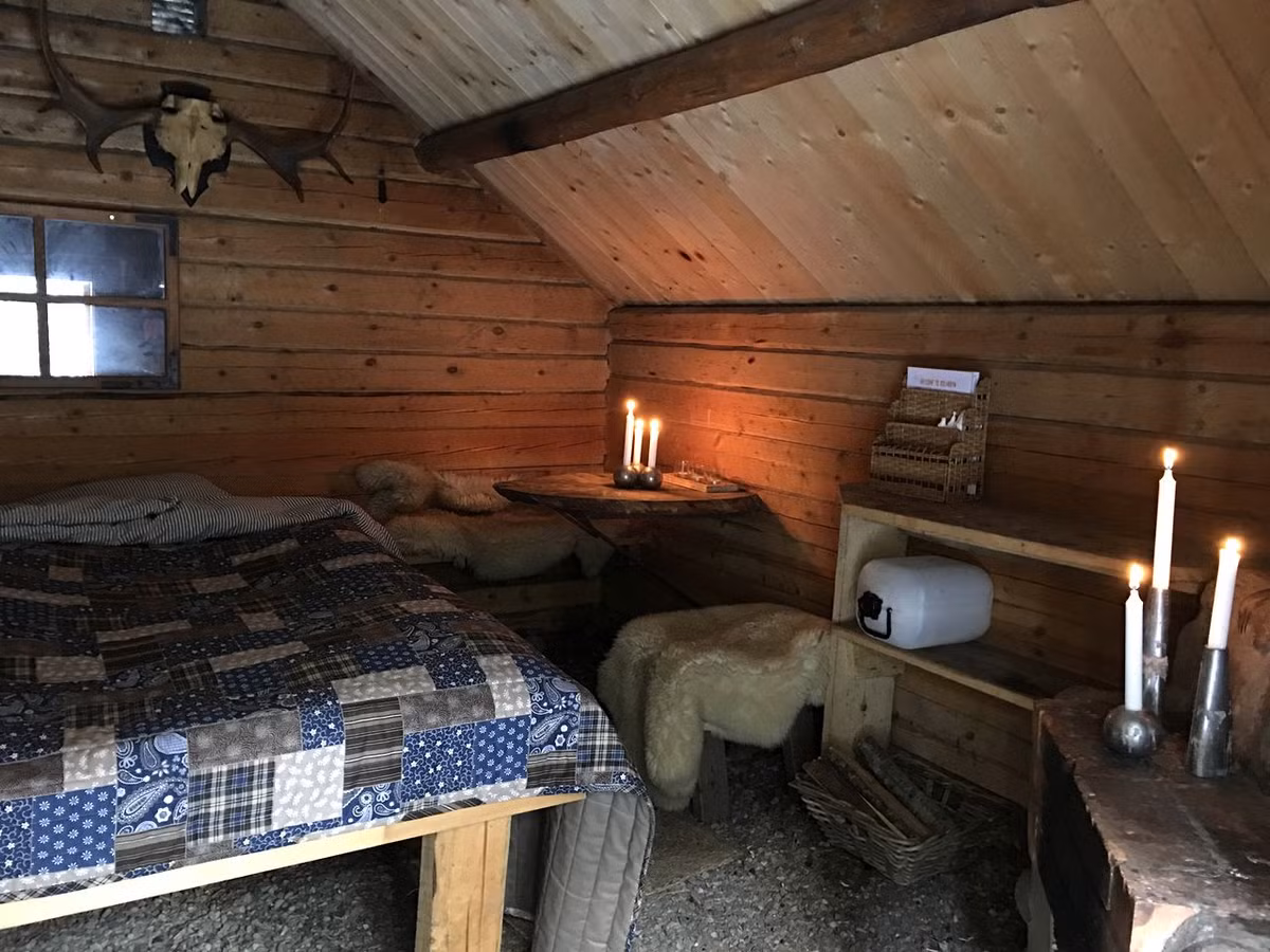 Dù cuộc sống ở đây không tiện nghi như các khách sạn thông thường, nhưng lại mang đến trải nghiệm trở về với thiên nhiên, hoàn toàn yên bình và tĩnh lặng. Bạn có muốn thử trải nghiệm loại hình khách sạn độc đáo này?