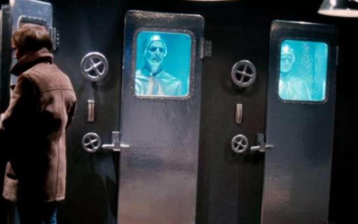 Mặc dù đạt được những tiến bộ đáng kể, việc áp dụng công nghệ này cho con người vẫn đối mặt với nhiều thách thức, bao gồm cả vấn đề bong bóng khí trơ và các rào cản pháp lý.