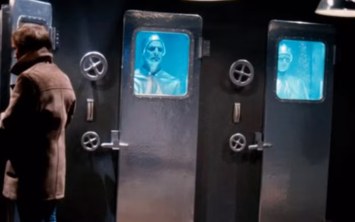 Mặc dù đạt được những tiến bộ đáng kể, việc áp dụng công nghệ này cho con người vẫn đối mặt với nhiều thách thức, bao gồm cả vấn đề bong bóng khí trơ và các rào cản pháp lý.