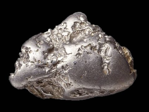 Điều này khiến nó trở nên quý giá trong nhiều ngành công nghiệp như sản xuất hợp kim, chất xúc tác và lò phản ứng hóa học.