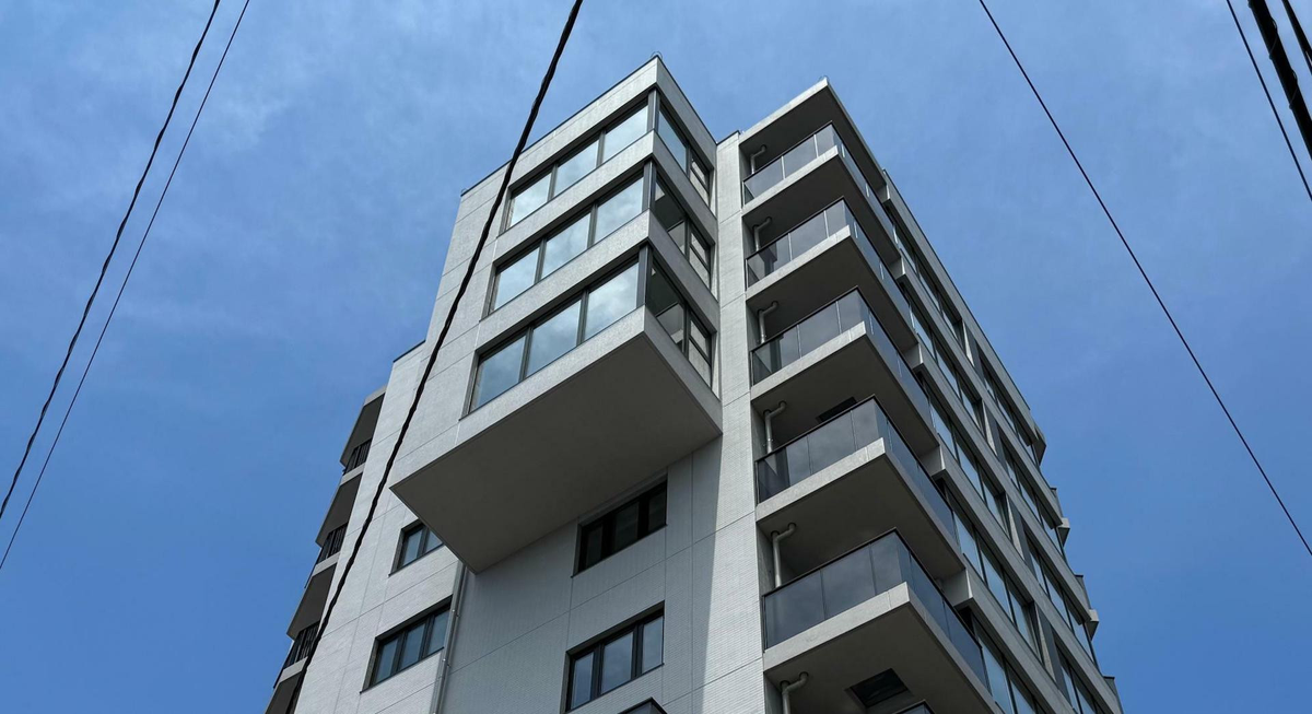 Nhat Ban: Pha sap toa chung cu moi xay chan view nui Phu Si