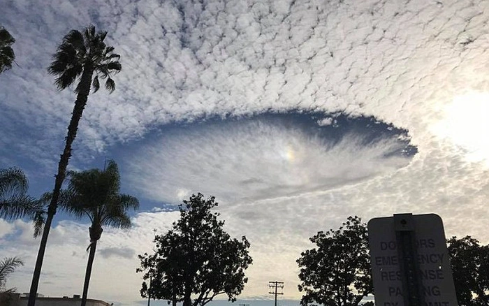 Hiện tượng lỗ mây, mặc dù đã được giải thích, vẫn còn nhiều khía cạnh thú vị để nghiên cứu. Hiểu rõ hơn về cách máy bay ảnh hưởng đến mây và thời tiết có thể giúp chúng ta cải thiện dự báo thời tiết và quản lý tài nguyên nước tốt hơn. Hơn nữa, việc nghiên cứu các hiện tượng khí tượng như lỗ mây còn giúp tăng cường hiểu biết của chúng ta về các quá trình tự nhiên phức tạp diễn ra trong bầu khí quyển.