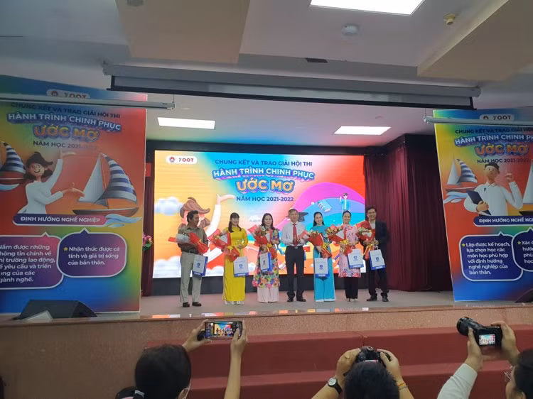 Chung ket hoi thi Hanh trinh chinh phuc uoc mo nam hoc 2021-2022-Hinh-2