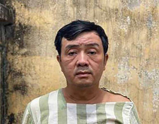  4. 2 tài xế xe khách đánh nhau sau va chạm giao thông, một người chết: Ngày 5/9, Công an huyện Đắk Song (Đắk Nông) cho biết, cơ quan điều tra vừa ra quyết định khởi tố vụ án, khởi tố bị can và bắt tạm giam Võ Thanh Long (SN 1967, trú Quận 12, TP.HCM) để điều tra hành vi cố ý gây thương tích dẫn đến hậu quả nghiêm trọng. Sau khi xảy ra va chạm, 2 tài xế xảy ra mâu thuẫn dẫn đến xô xát nạn phải nhập viện cấp cứu rồi tử vong.