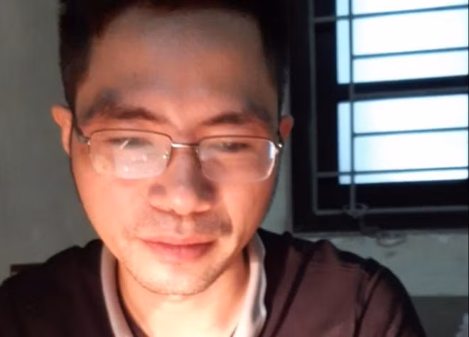  7. Giả là nhân viên ngân hàng lừa đảo hàng chục tỷ đồng: Ngày 5/9, Cơ quan CSĐT Công an tỉnh Nghệ An đã khởi tố vụ án, khởi tố bị can đối với Bùi Hữu Thắng (SN 1986) trú tại phường Trung Đô, TP. Vinh về hành vi Lừa đảo chiếm đoạt tài sản. Theo đó, Bùi Hữu Thắng tự giới thiệu mình là nhân viên đang công tác tại một ngân hàng trên địa bàn TP. Vinh lừa đảo hàng chục tỷ đồng. 