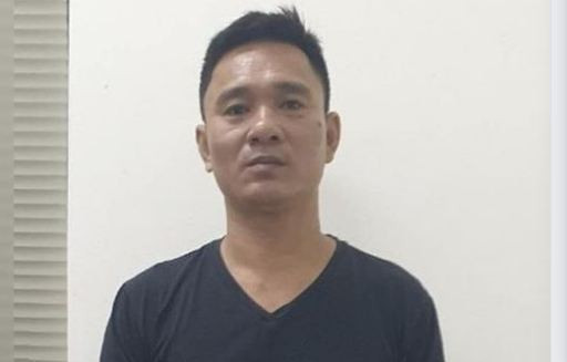 Khoi to, tam giu hinh su doi tuong hiep dam be gai trong vuon chuoi