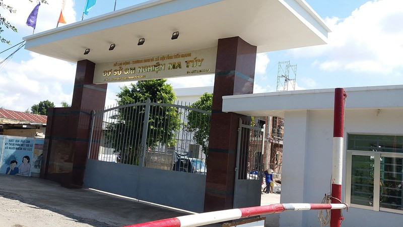  Học viên cơ sở cai nghiện ma túy đánh nhau, 12 người bị thương: Ngày 7/6, các ngành chức năng tỉnh Tiền Giang đang điều tra vụ đánh nhau giữa hàng trăm học viên của cơ sở cai nghiện ma túy tỉnh Tiền Giang và truy bắt các học viên bỏ trốn. Khoảng 13h40 ngày 6/6, toàn bộ học viên khu A của cơ sở này được phân công lao động trị liệu tại khu vực cổng chính, bị các học viên khu B rủ nhau đến đánh.