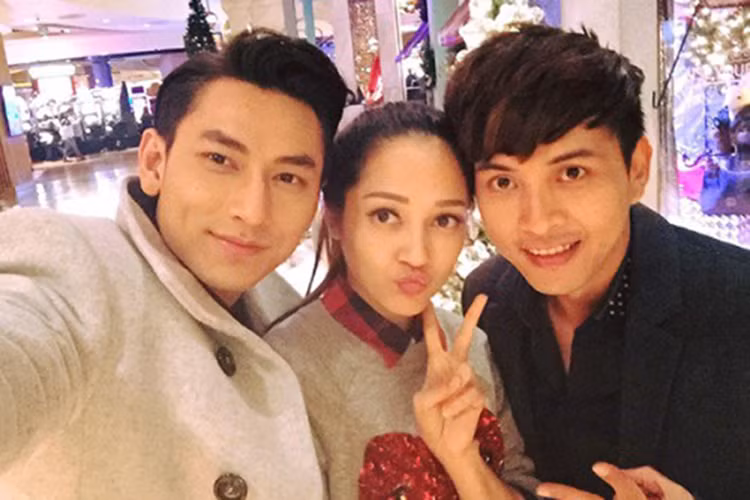 Sau đó, Bảo Anh - Hồ Quang Hiếu không ít lần lộ bằng chứng là một cặp qua hình ảnh các chuyến du lịch. (Ảnh: Dân Việt)