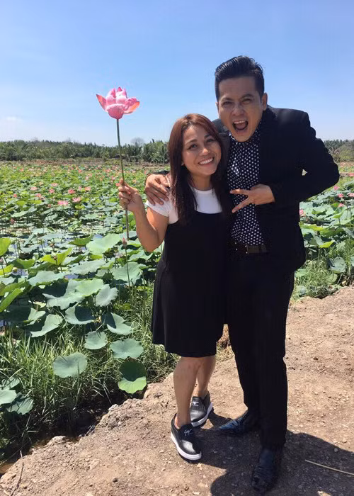 Hoang Anh va vo Viet kieu quan quyt sau dam cuoi-Hinh-4