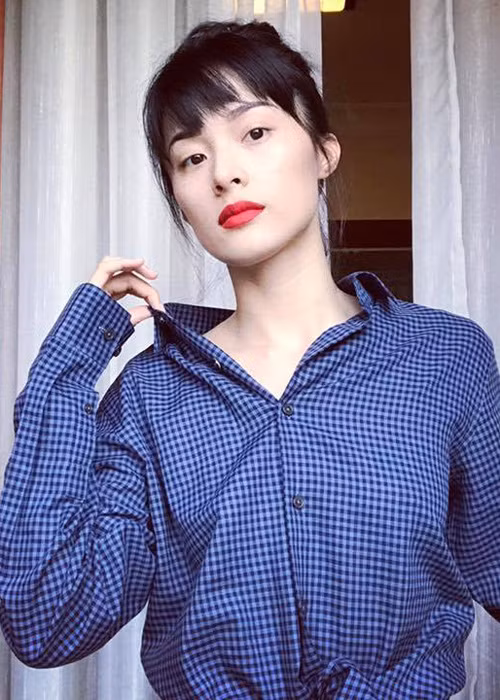 Liên tục giảm cân, Hạ Vi có phần kém rạng rỡ, thiếu sức sống so với thời điểm mới nổi với danh xưng “mỹ nhân vạn người mê”. Ảnh: FBNV