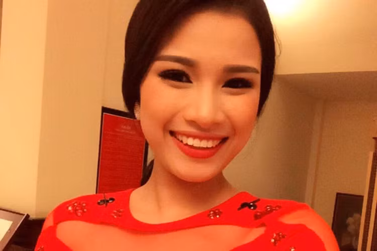 Trước thềm chung kết Hoa hậu Hoàn vũ Việt Nam 2015, câu chuyện của Nguyễn Thị Thành từng khiến nhiều khán giả xúc động. Ảnh: Dân Việt.