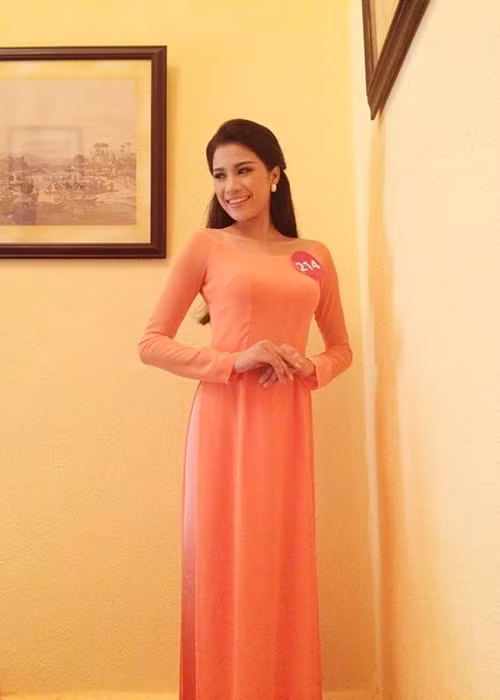 Tại cuộc thi Hoa hậu Hoàn vũ Việt Nam 2015, Nguyễn Thị Thành sở hữu vẻ đẹp mộc mạc. Ảnh: Dân Việt.