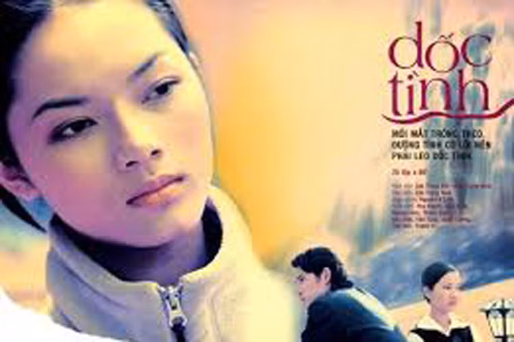 "Dốc tình" là bộ phim truyền hình của đạo diễn Lưu Trọng Ninh lên sóng năm 2004. Nội dung phim kể về câu chuyện tình yêu của những người trẻ. Sau 13 năm "Dốc tình" ra mắt khán giả, các diễn viên phim "Dốc tình" như: Tăng Thanh Hà, Kim Hiền, Nguyệt Ánh và Bằng Lằng đều đã kết hôn. Ảnh: Zing