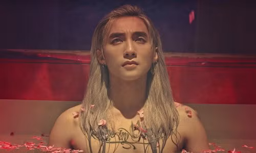 Ong bau Dan Truong len tieng vu MV bi so voi “Lac troi“-Hinh-2