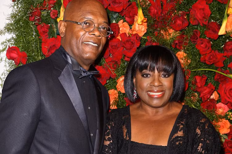 Sao phim “Kong: Skull Island” (phim Đảo đầu lâu) luôn dành những lời có cánh để dành cho người vợ yêu quý bởi bà luôn sát cánh cùng ông trong khoảng thời gian đen tối nhất. (Ảnh: Dailymail)