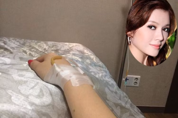 Lý Nhã Kỳ từng chia sẻ hình ảnh nằm viện vì sức khỏe bị "kiệt quệ". Thời điểm đó, nữ diễn viên có lịch làm việc liên tục tại Pháp đồng thời không thích nghi được với sự thay đổi của thời tiết. (Ảnh: Depplus)