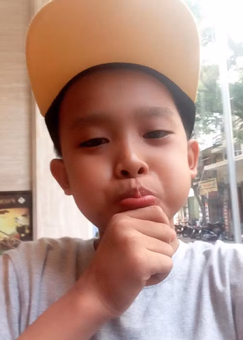 Tháng 7/2016, Hồ Văn Cường vượt qua nhiều thí sinh khác để đăng quang cuộc thi Thần tượng Âm nhạc Việt Nam nhí mùa đầu tiên. Ảnh: FBNV