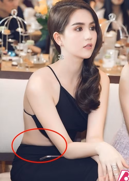 Tuy nhiên, một số bức ảnh “chụp trộm” Ngọc Trinh được chia sẻ khiến nhiều người bất ngờ. Ảnh: Blogtamsu