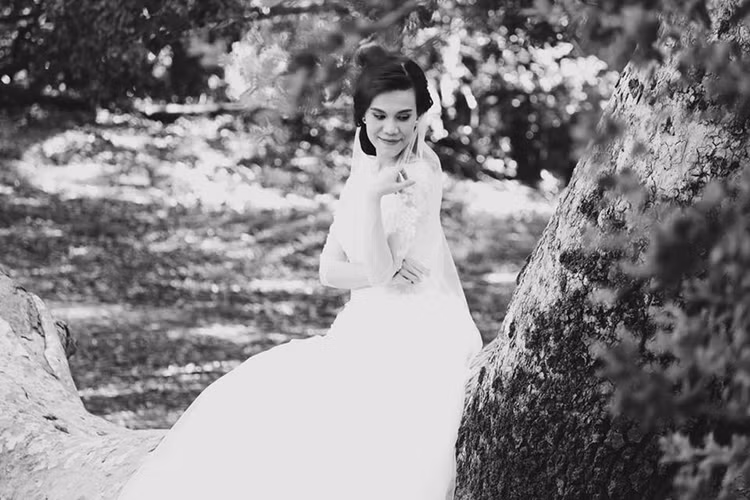 Thông tin em gái Thanh Thảo lấy chồng gây chú ý và nhận được những lời chúc mừng từ cư dân mạng. Ảnh: FBNV