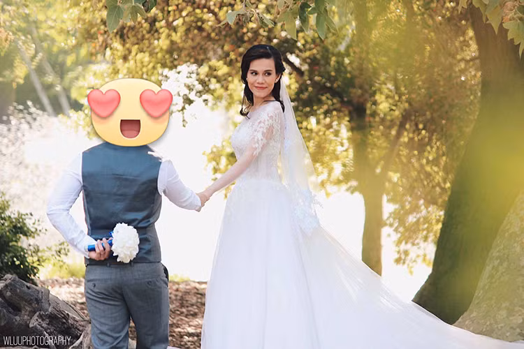 Mới đây, trên trang cá nhân, nữ ca sĩ Thanh Thảo đăng tải loạt ảnh trong album ảnh cưới của em gái Thụy Anh. Ảnh: FBNV