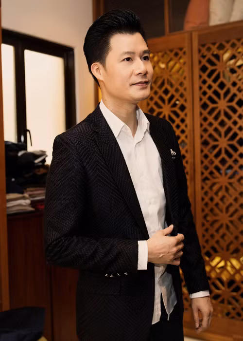 Ngoài phần biểu diễn của nhân vật chính là Quang Dũng, đêm nhạc còn có sự kết hợp nhiều giọng ca nữ “khủng” như: Mỹ Tâm, Lệ Quyên, Hồng Ngọc, Hồng Nhung...