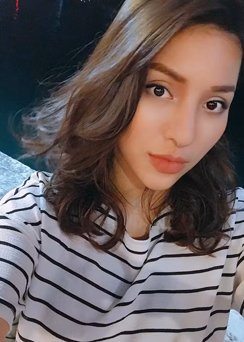 Khả Trang cũng chính thức góp mặt tại sân chơi này. Nữ siêu mẫu sở hữu chiều cao 1m80, gương mặt sắc sảo, thân hình gợi cảm cùng làn da nâu bóng. Năm 2015, Khả Trang đã đoạt giải Vàng cuộc thi Siêu mẫu Việt Nam. Ảnh: FBNV