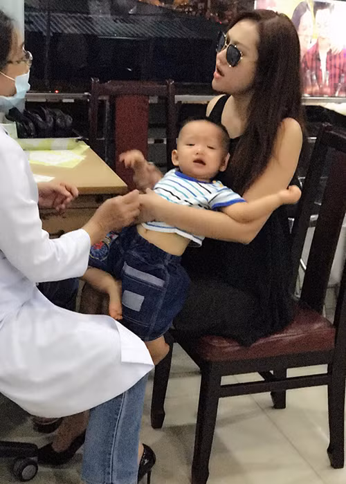 Sau scandal ly hon, Phi Thanh Van - Bao Duy gio ra sao?-Hinh-4