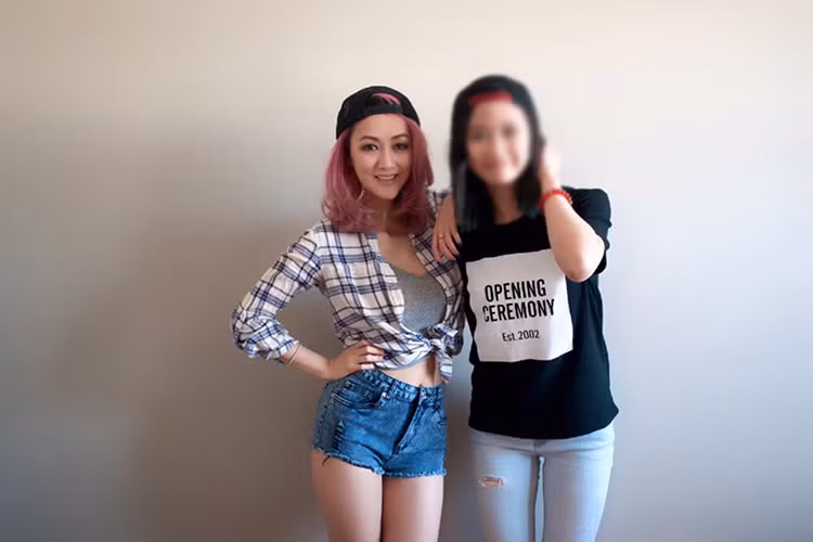 Trong mắt Mai Quốc Việt, bà xã là người phụ nữ chín chắn, nhiệt tình, thẳng thắn, có lối sống hiện đại. Ảnh: FBNV