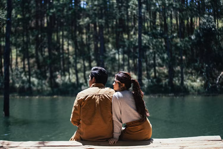 Nhiều fan ví von hình ảnh Hòa Minzy dịu dàng này rất giống với hình tượng “ngọc nữ” YoonA (SNSD) và Eunji (Apink) đình đám của Kpop.