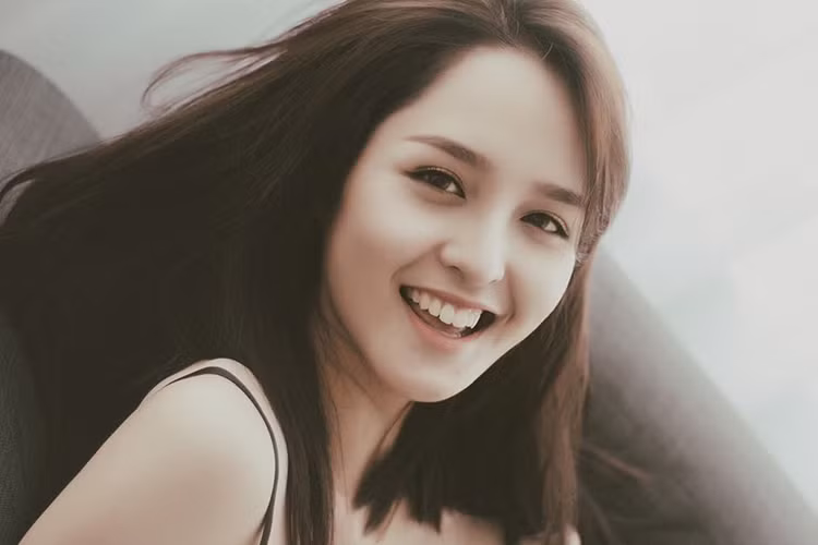 Trước đám cưới, Hoàng Anh và gia đình vẫn giấu thông tin về đám cưới cũng như danh tính của chú rể. (Ảnh: FBNV)