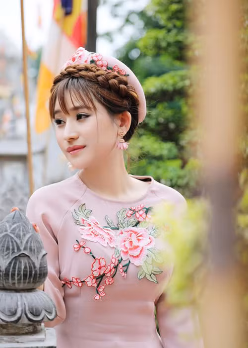 Ho Quang Hieu - Ivy ra sao sau mot nam lo chuyen ly hon?