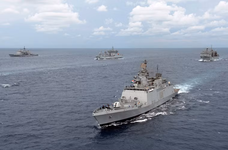 Theo báo chí Ấn Độ, bốn tàu chiến Ấn Độ tập trận với ASEAN gồm: tàu hộ vệ tàng hình INS Satpura; tàu hộ vệ săn ngầm INS Kamorta; tàu khu trục tên lửa INS Ranvir và tàu tiếp tế tổng hợp INS Shakti.