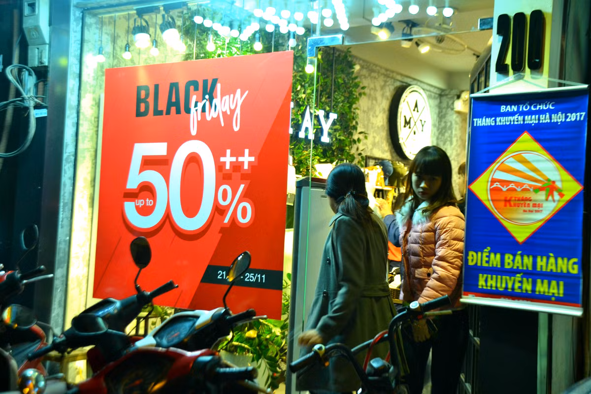 Do xo mua thoi trang giam gia khung dip Black Friday-Hinh-10