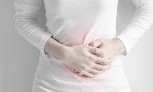 Trong kỳ kinh nguyệt, khả năng miễn dịch của chị em rất yếu. Vệ sinh không đúng cách, bạn có thể mắc viêm phụ khoa, đe dọa trực tiếp sức khỏe tổng thể. Được biết, trong kỳ kinh nguyệt lớp nội mạc tử cung sẽ bong ra. (Ảnh minh họa)