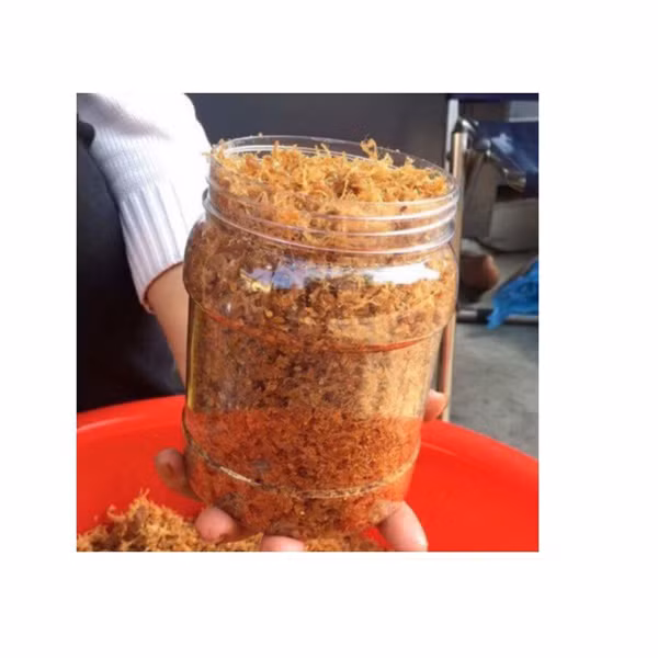 Ruốc thịt đóng hộp: Ruốc thịt giàu dinh dưỡng, không tốn nhiều thời gian chế biến nên nhiều mẹ bận rộn lựa chọn. Vậy nhưng bạn cần cảnh giác, những loại ruốc thịt này thường được nêm nhiều muối, đường và xì dầu để kích thích vị giác trẻ. Ăn ruốc thịt quá mặn hoặc quá ngọt đều không có lợi cho bé.