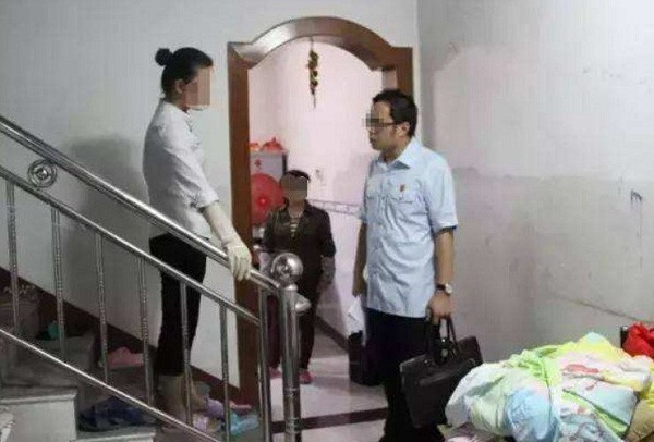 Con hang xom giong chong, long toi roi boi buon vui lan lon vi...