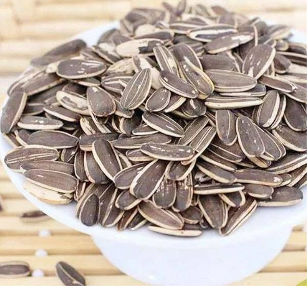 Độc tính của aflatoxin mạnh gấp 10 lần so với loại thuốc độc nổi tiếng kali xyanua. Thậm chí, các nhà khoa học công nhận aflatoxin độc hơn nọc độc của rắn hổ mang; độc hơn 28-33 lần so với các loại thuốc trừ sâu 1605 và 1059.