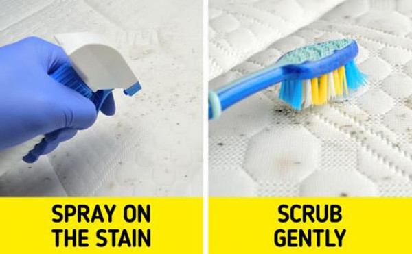 Làm sạch nệm: Mồ hôi từ cơ thể tiết ra thấm vào nệm lâu ngày tạo nên mảng ố vàng. Vết bẩn này rất “cứng đầu”, khó làm sạch bằng xà phòng thông thường. Để cải thiện, bạn dùng hydrogen peroxide cho vào bình xịt, xịt trực tiếp lên vết ố rồi dùng bàn chải đánh răng chà nhiều lần. Để khô như vậy từ 3-5 giờ, baking soda sẽ hút sạch những cặn thải mà không tốn sức.